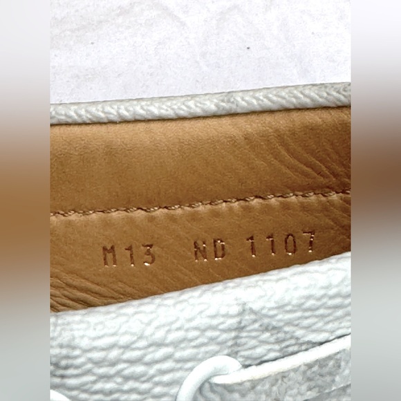 LV Arizona Moccasin - Picture 5 of 9